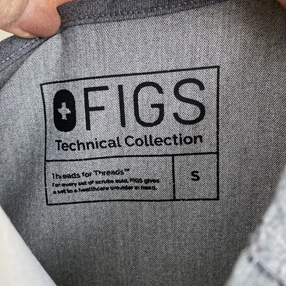 Figs Scrub Top - Picture 7 of 8